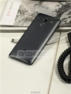 Xiaomi-Mi-5-3.jpg