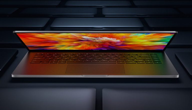 RedmiBook Pro zaprezentowany na oficjalnym spocie zapraszającym na jego premierę.