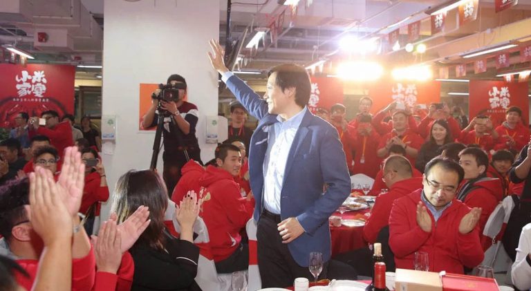 Lei Jun nie kieruje już niektórymi spółkami Xiaomi. Chce rozwijać branżę samochodową