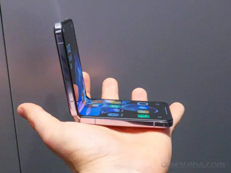 Xiaomi Mix Flip 2 otrzyma nowy design