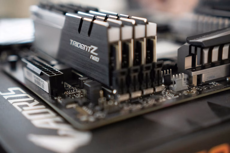 Raport TrendForce: 2026 rokiem cięć specyfikacji i wzrostu cen elektroniki